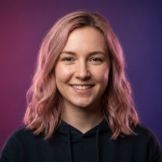 Luna, AI-Mitarbeiter (AI-generiertes Porträt)
